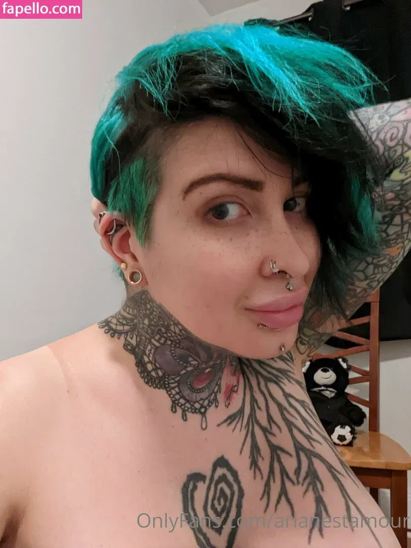 Ariane Saint Amour Onlyfans Photo Gallery 