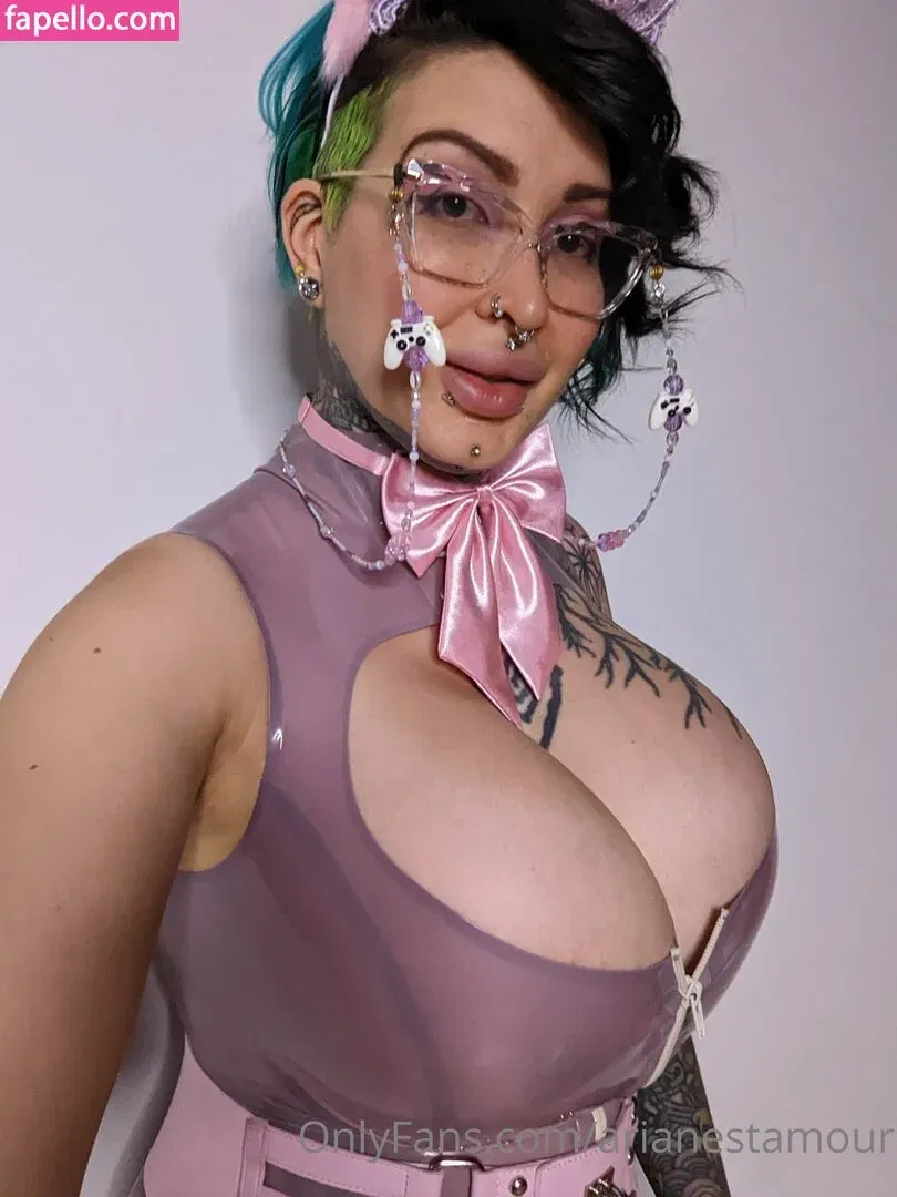 Ariane Saint Amour Onlyfans Photo Gallery 