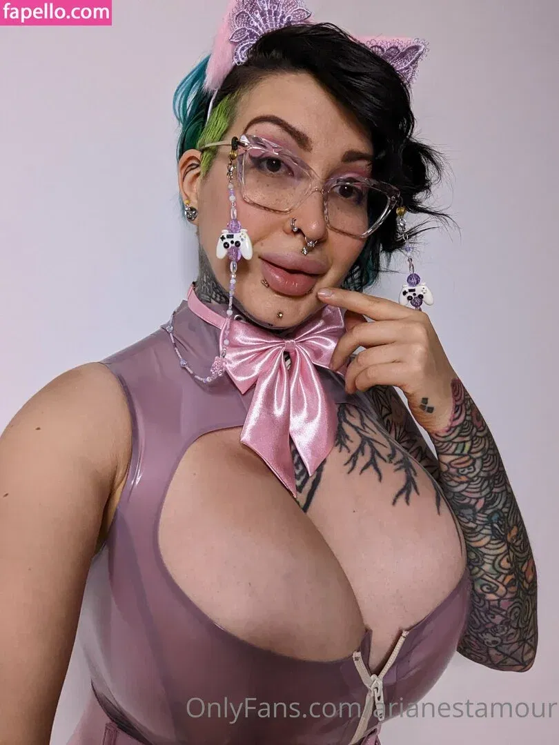 Ariane Saint Amour Onlyfans Photo Gallery 