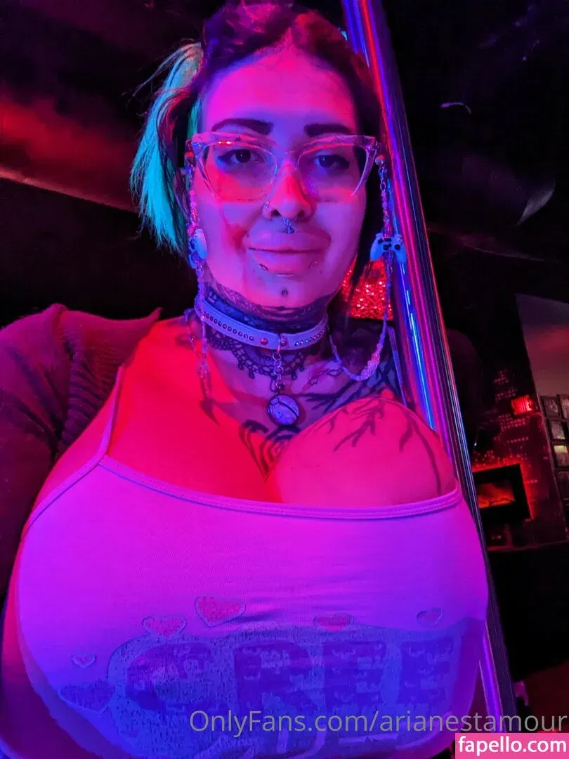 Ariane Saint Amour Onlyfans Photo Gallery 