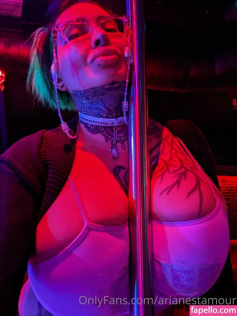 Ariane Saint Amour Onlyfans Photo Gallery 