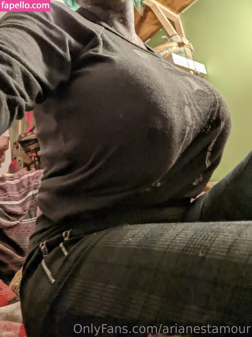 Ariane Saint Amour Onlyfans Photo Gallery 