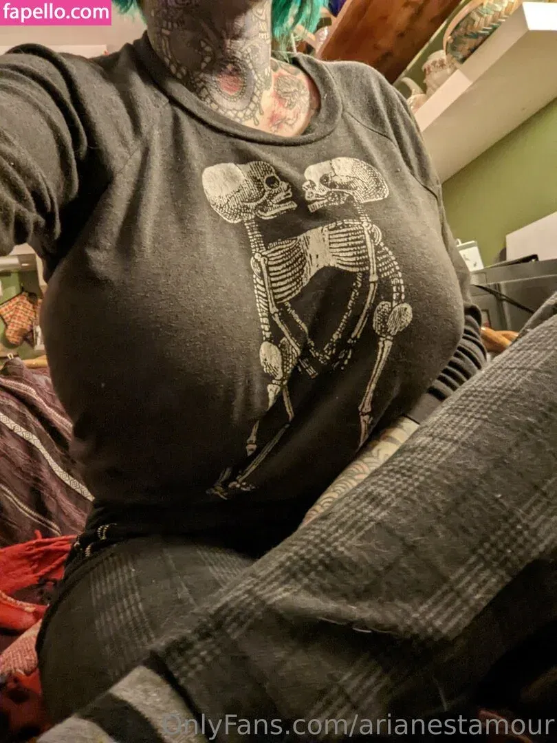 Ariane Saint Amour Onlyfans Photo Gallery 