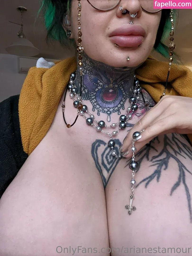 Ariane Saint Amour Onlyfans Photo Gallery 