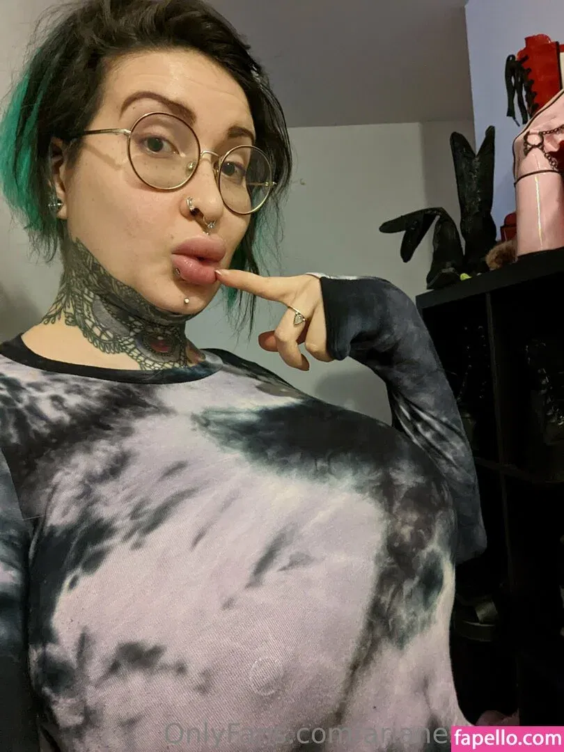 Ariane Saint Amour Onlyfans Photo Gallery 