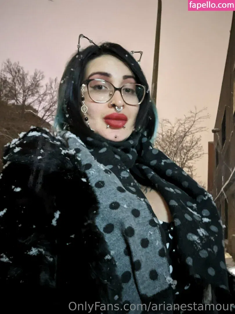 Ariane Saint Amour Onlyfans Photo Gallery 