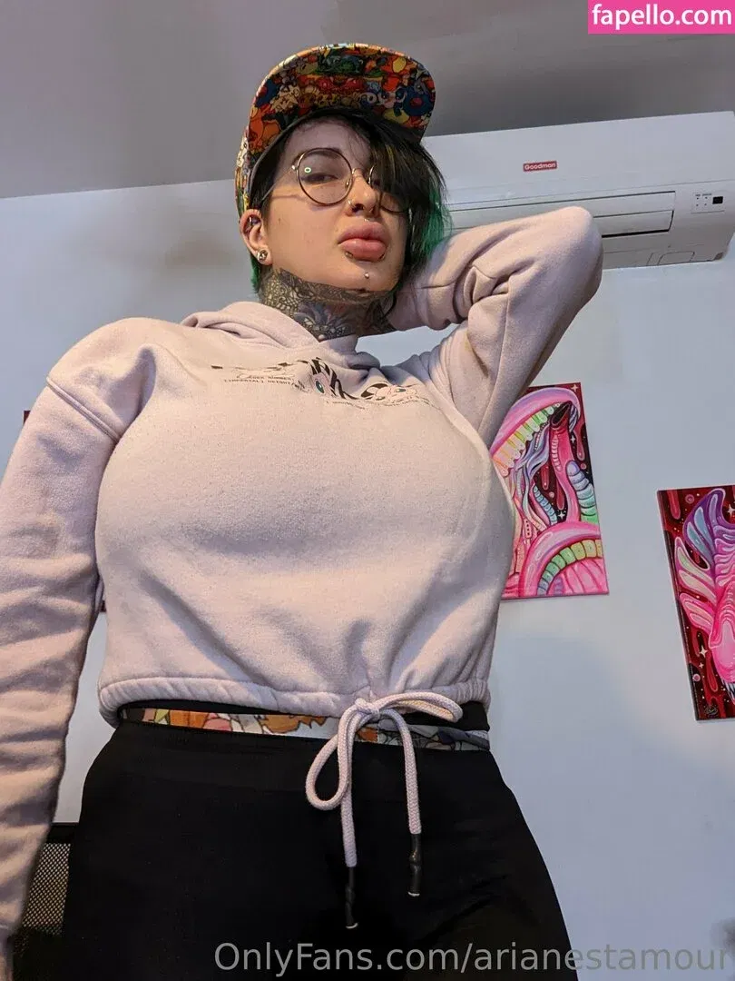 Ariane Saint Amour Onlyfans Photo Gallery 