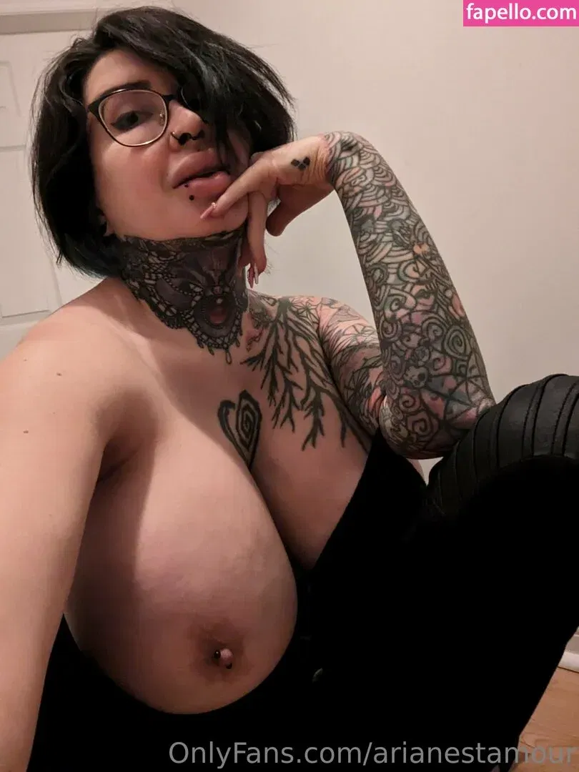 Ariane Saint Amour Onlyfans Photo Gallery 