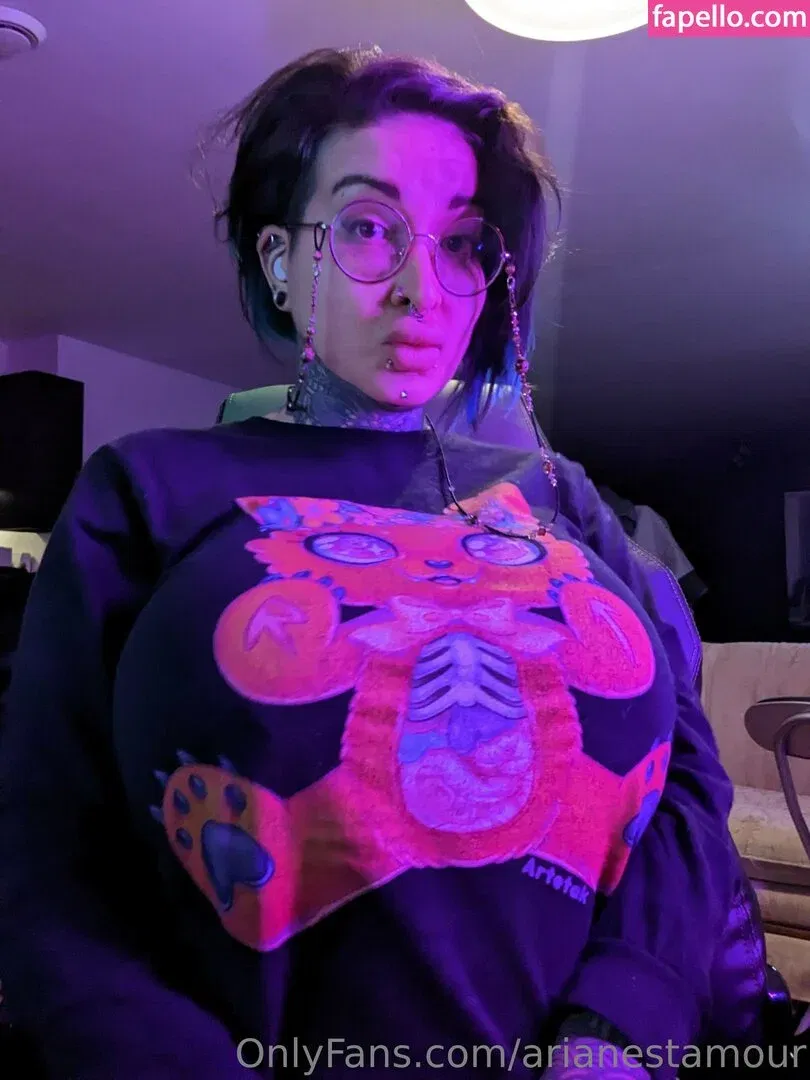 Ariane Saint Amour Onlyfans Photo Gallery 