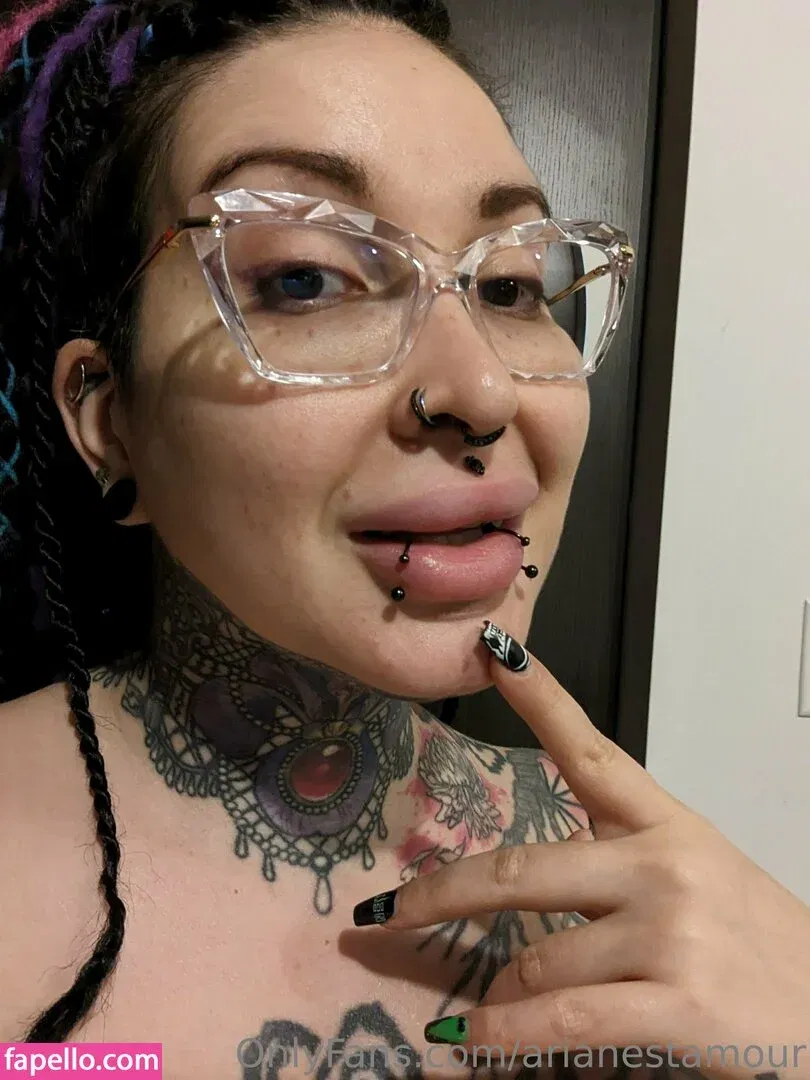 Ariane Saint Amour Onlyfans Photo Gallery 