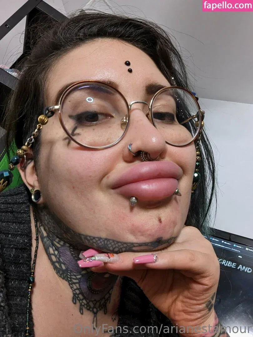 Ariane Saint Amour Onlyfans Photo Gallery 