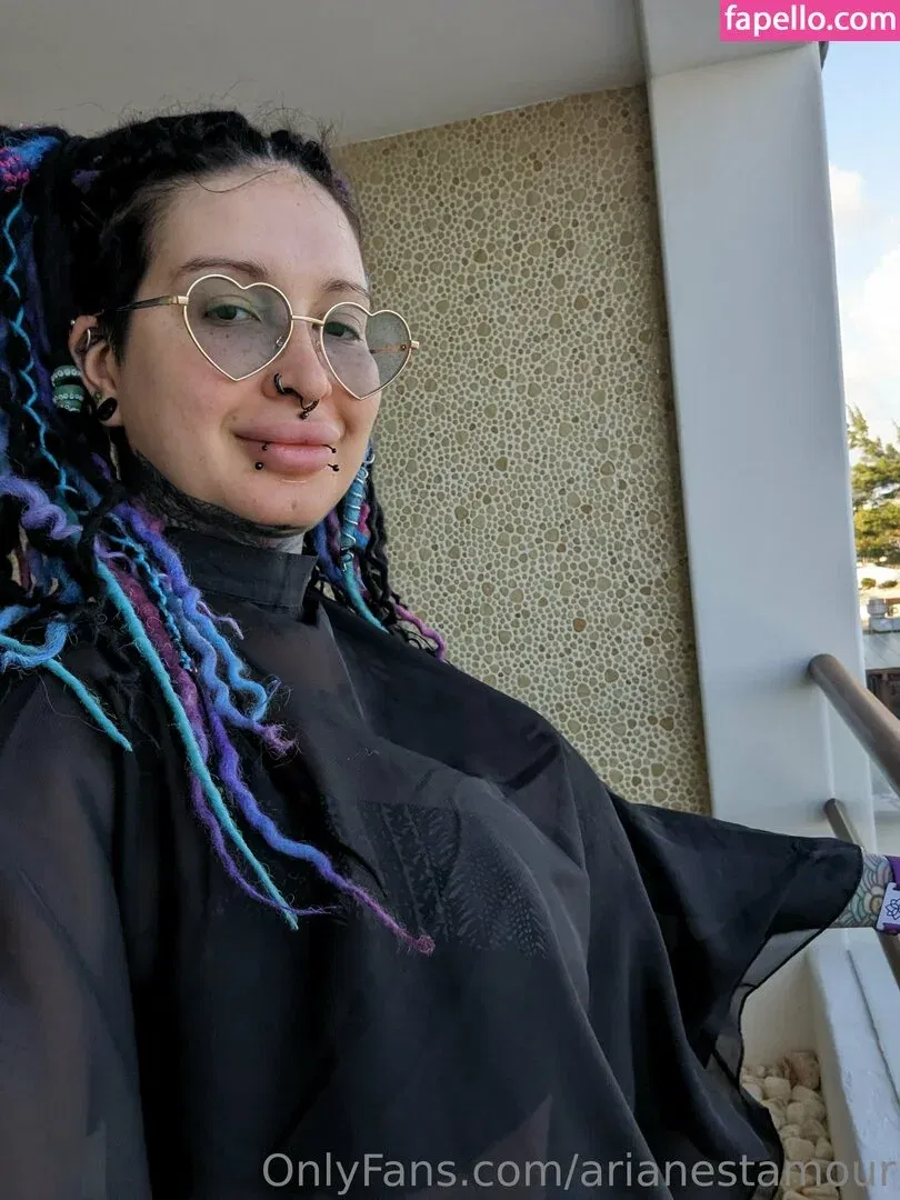 Ariane Saint Amour Onlyfans Photo Gallery 