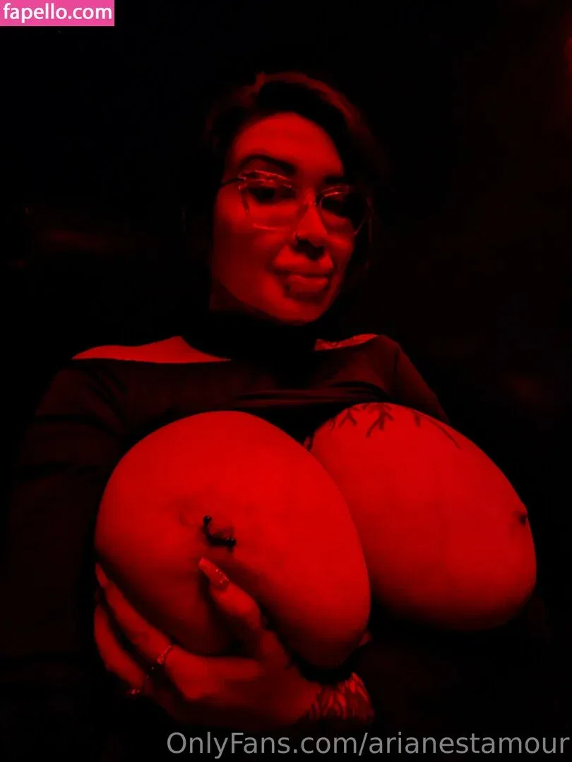 Ariane Saint Amour Onlyfans Photo Gallery 