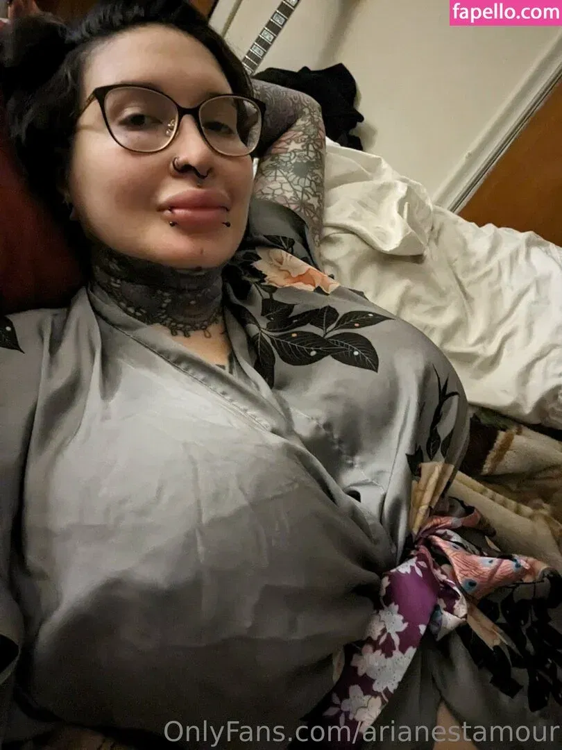 Ariane Saint Amour Onlyfans Photo Gallery 