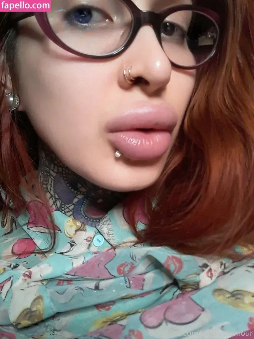 Ariane Saint Amour Onlyfans Photo Gallery 