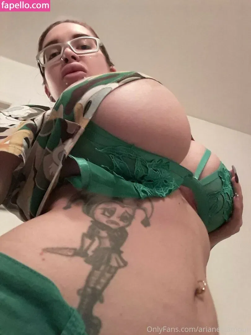 Ariane Saint Amour Onlyfans Photo Gallery 