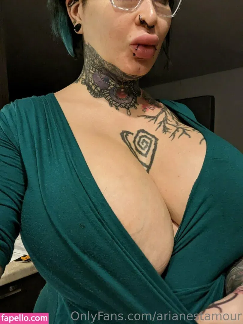 Ariane Saint Amour Onlyfans Photo Gallery 