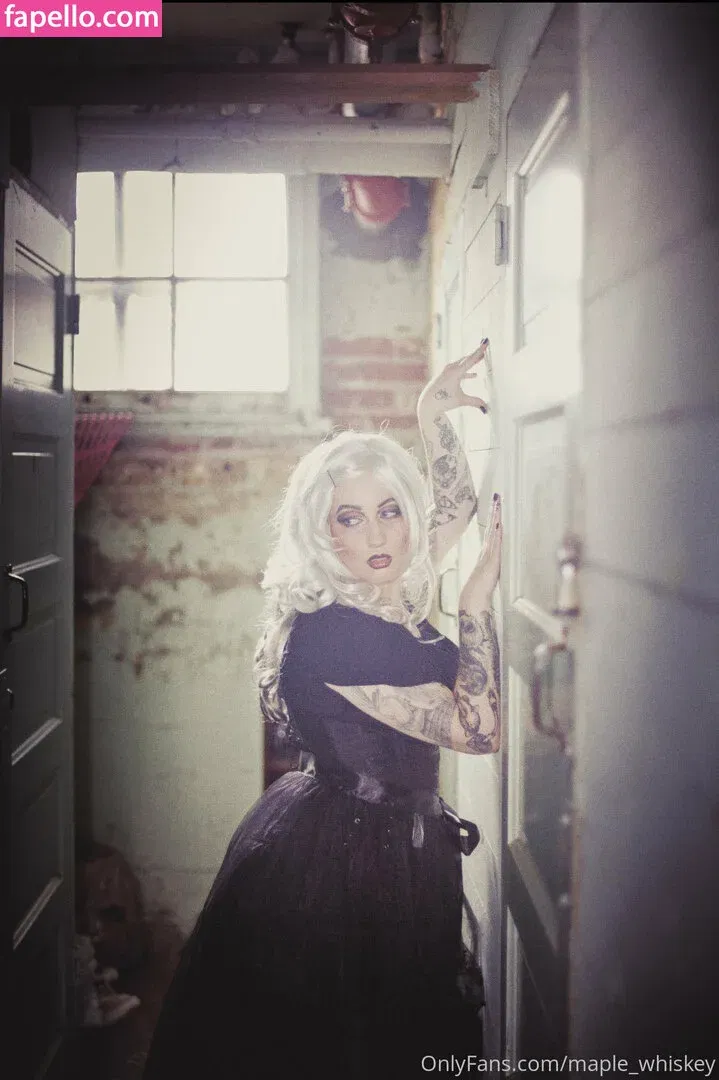 maple_massacre Onlyfans Photo Gallery 