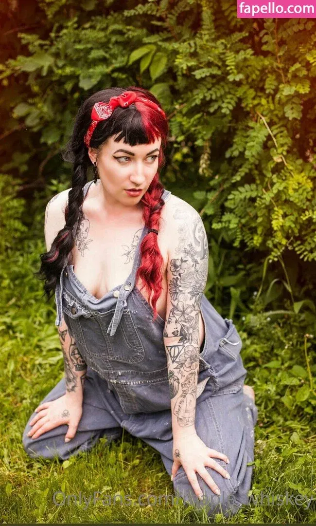 maple_massacre Onlyfans Photo Gallery 