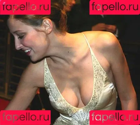 Alexandra Maria Lara Onlyfans Photo Gallery 