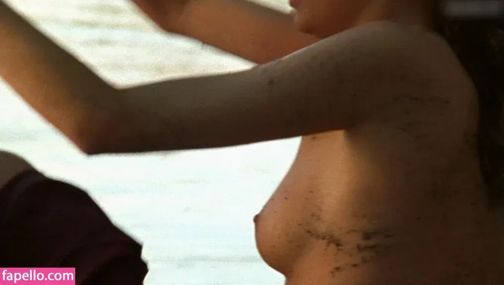 Alexandra Maria Lara Onlyfans Photo Gallery 