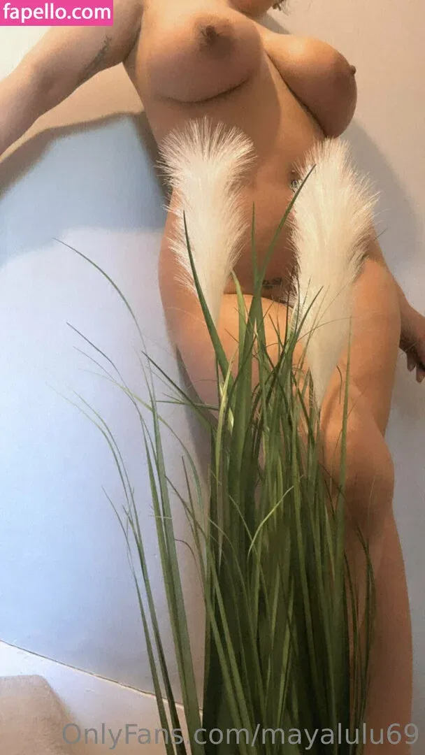 mayalulu69 Onlyfans Photo Gallery 
