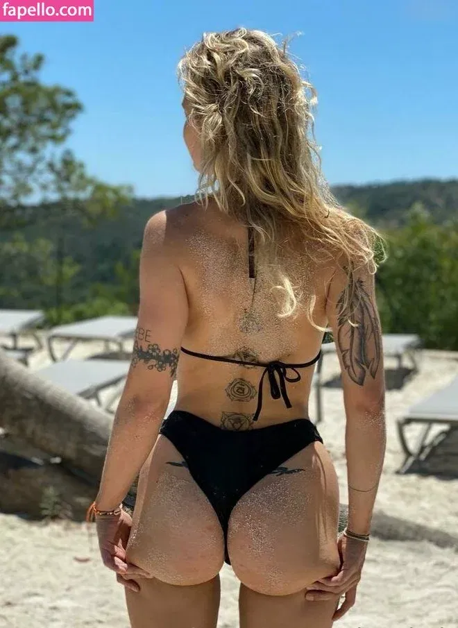 Kim.kn/eileenbaby777 Onlyfans Photo Gallery 