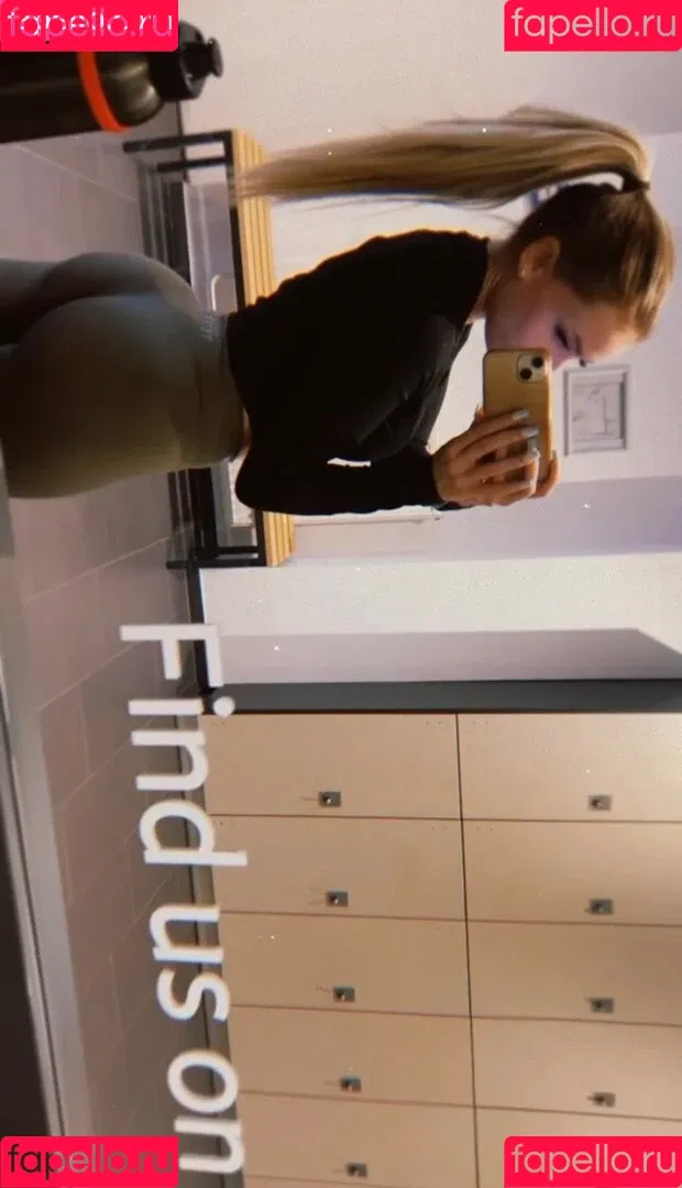 Alinahrndz Onlyfans Photo Gallery 