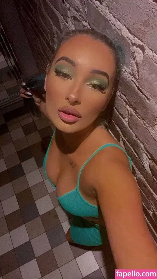 Taja Terrell Onlyfans Photo Gallery 