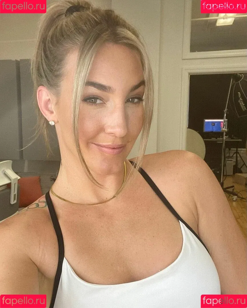 Mikaela Mayer Onlyfans Photo Gallery 