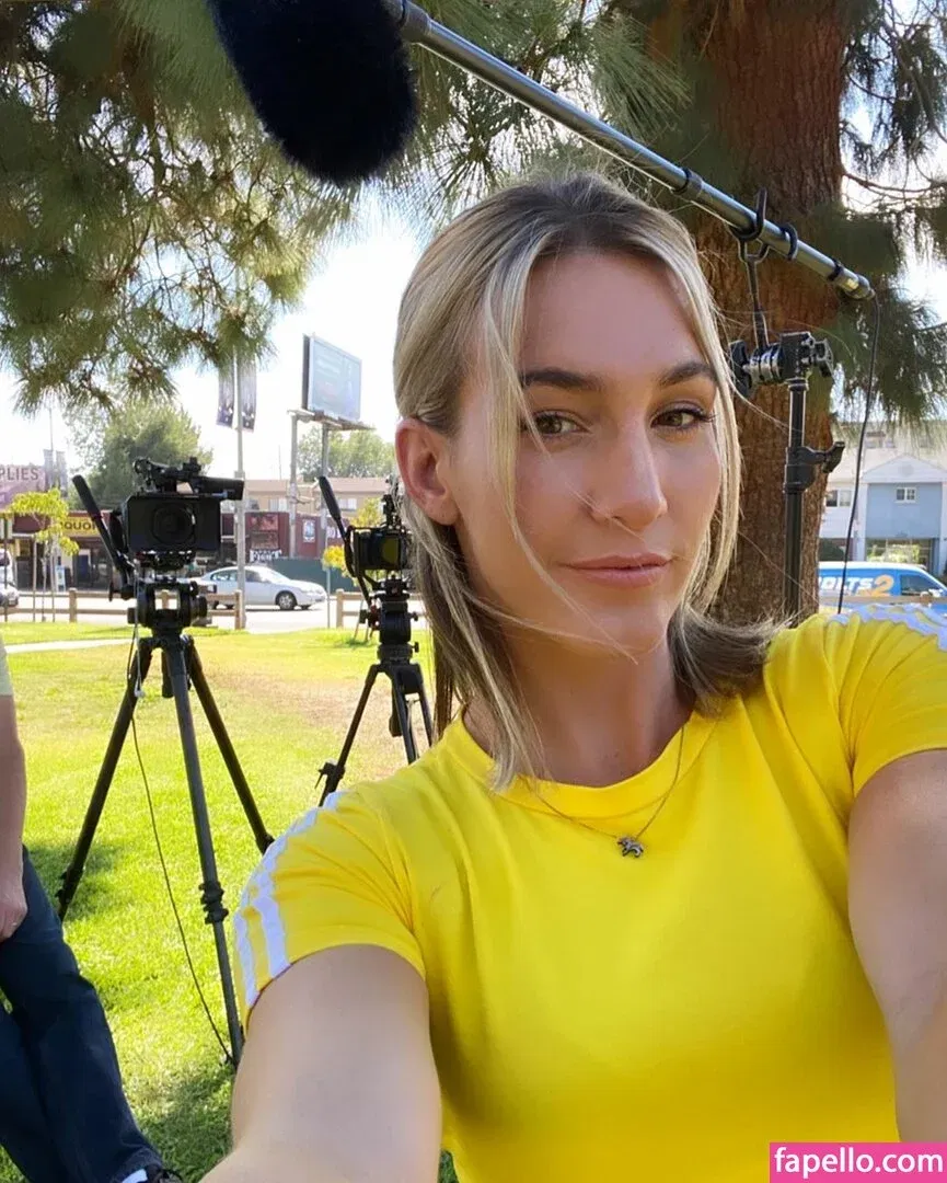 Mikaela Mayer Onlyfans Photo Gallery 