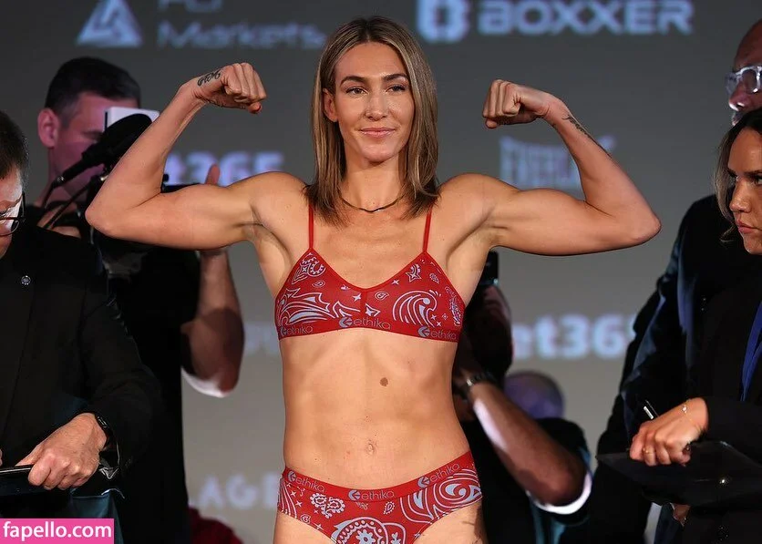 Mikaela Mayer Onlyfans Photo Gallery 