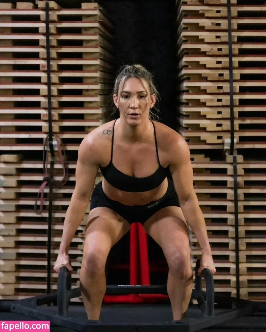 Mikaela Mayer Onlyfans Photo Gallery 