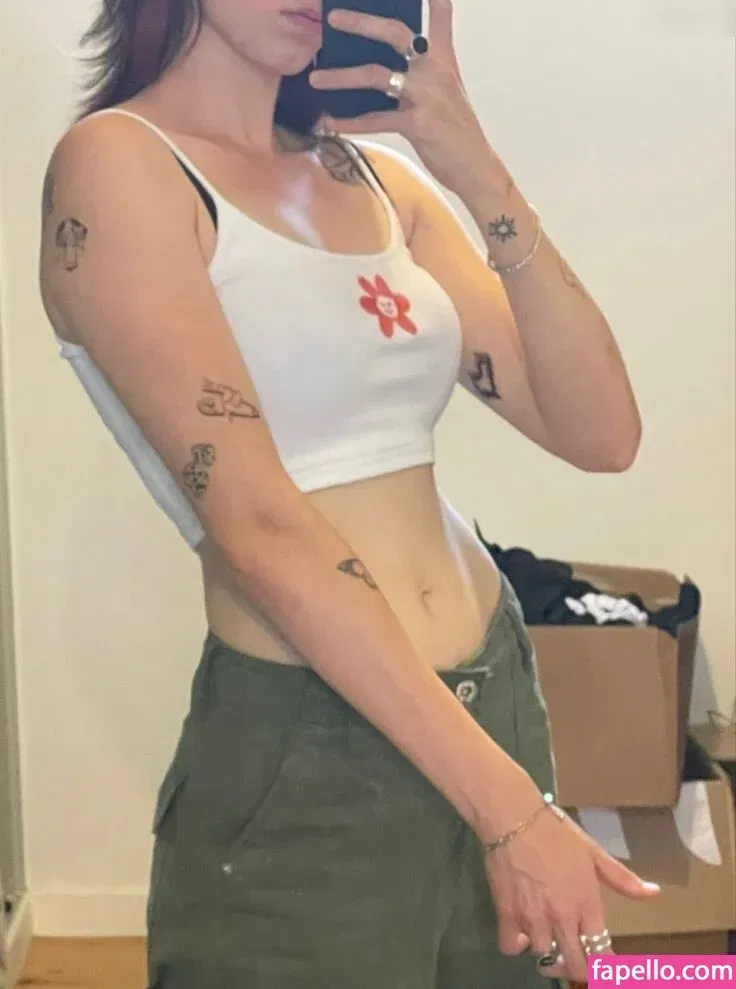 Reved Onlyfans Photo Gallery 