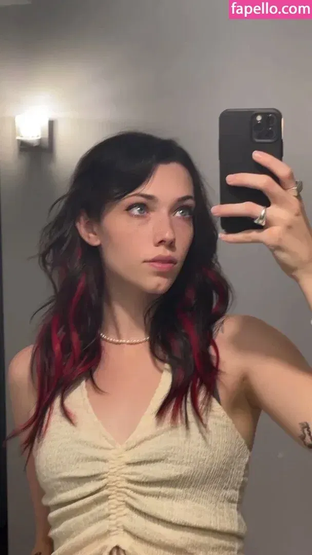 Reved Onlyfans Photo Gallery 