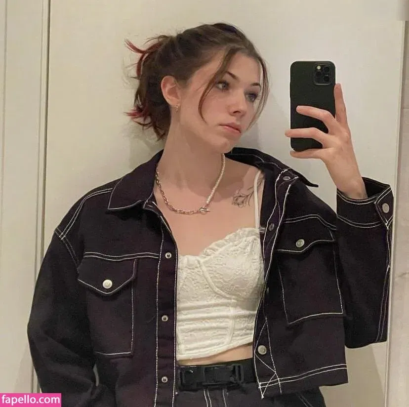 Reved Onlyfans Photo Gallery 