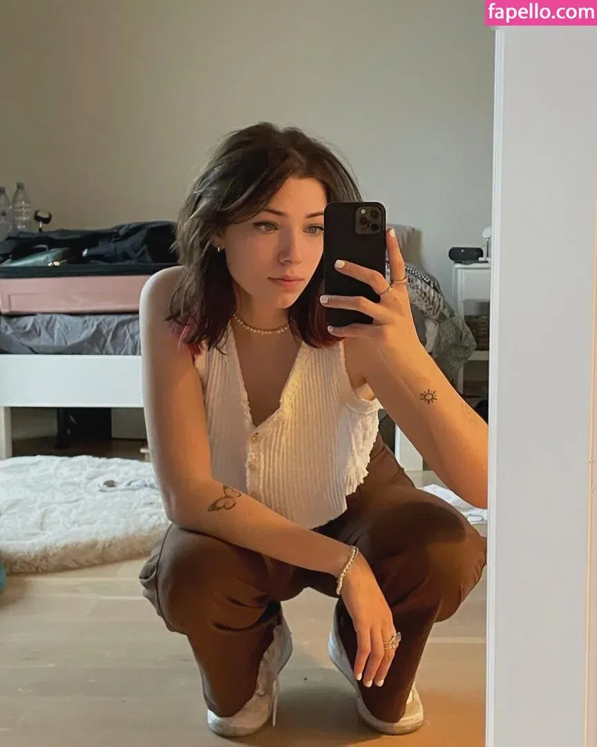 Reved Onlyfans Photo Gallery 