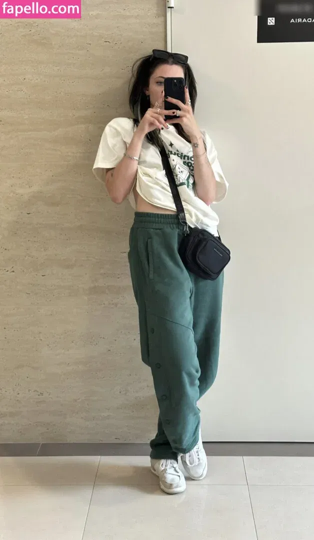 Reved Onlyfans Photo Gallery 