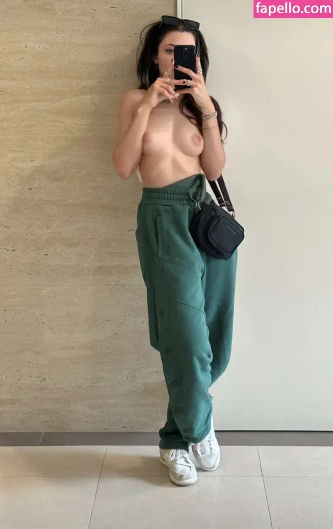 Reved Onlyfans Photo Gallery 