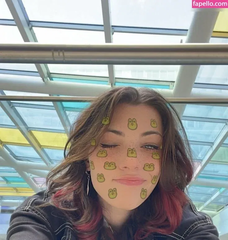 Reved Onlyfans Photo Gallery 