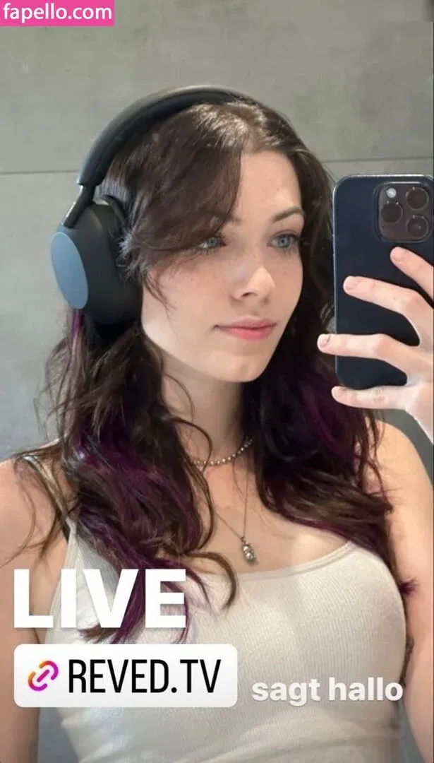 Reved Onlyfans Photo Gallery 