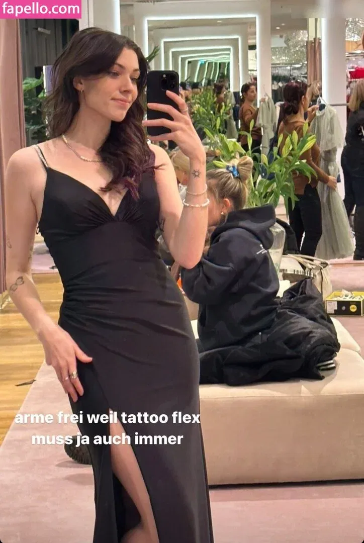 Reved Onlyfans Photo Gallery 