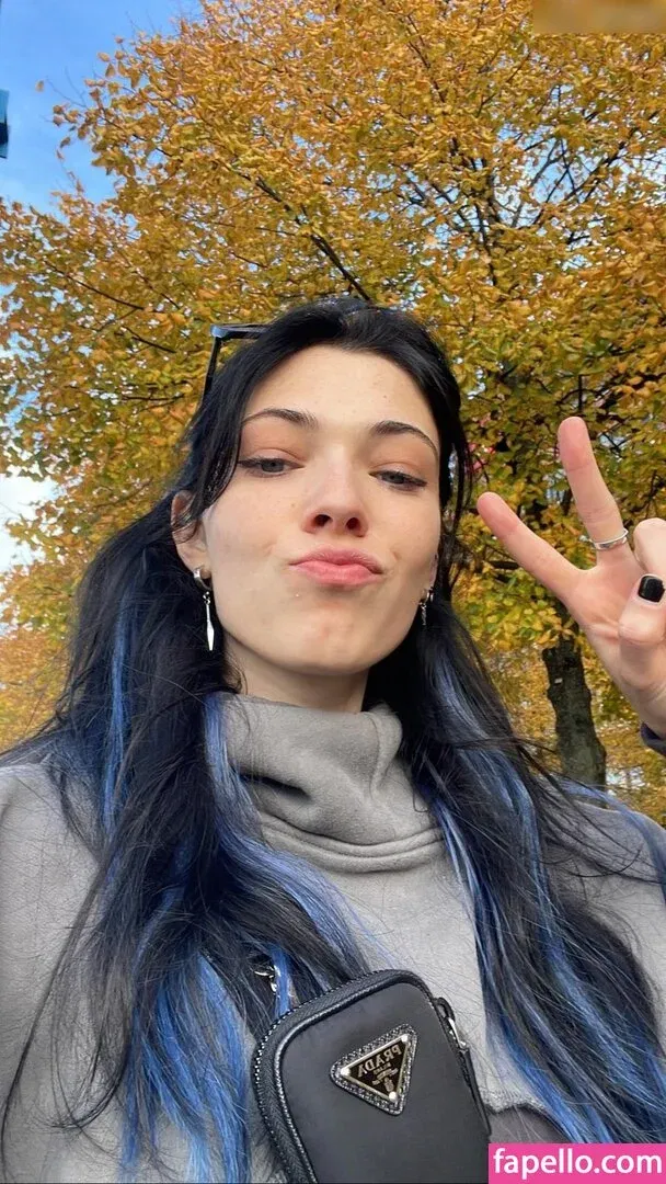 Reved Onlyfans Photo Gallery 