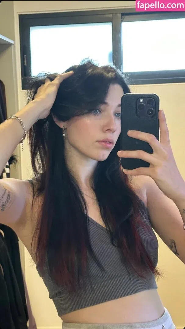 Reved Onlyfans Photo Gallery 