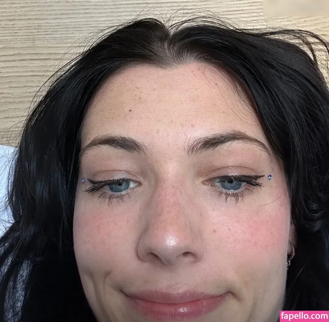 Reved Onlyfans Photo Gallery 