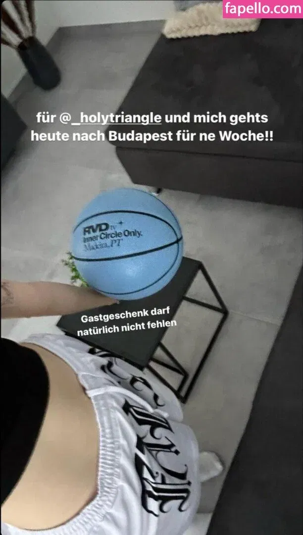 Reved Onlyfans Photo Gallery 