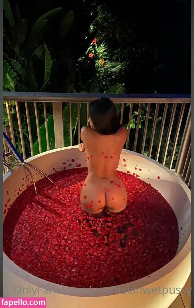 yourasianwetpussy Onlyfans Photo Gallery 
