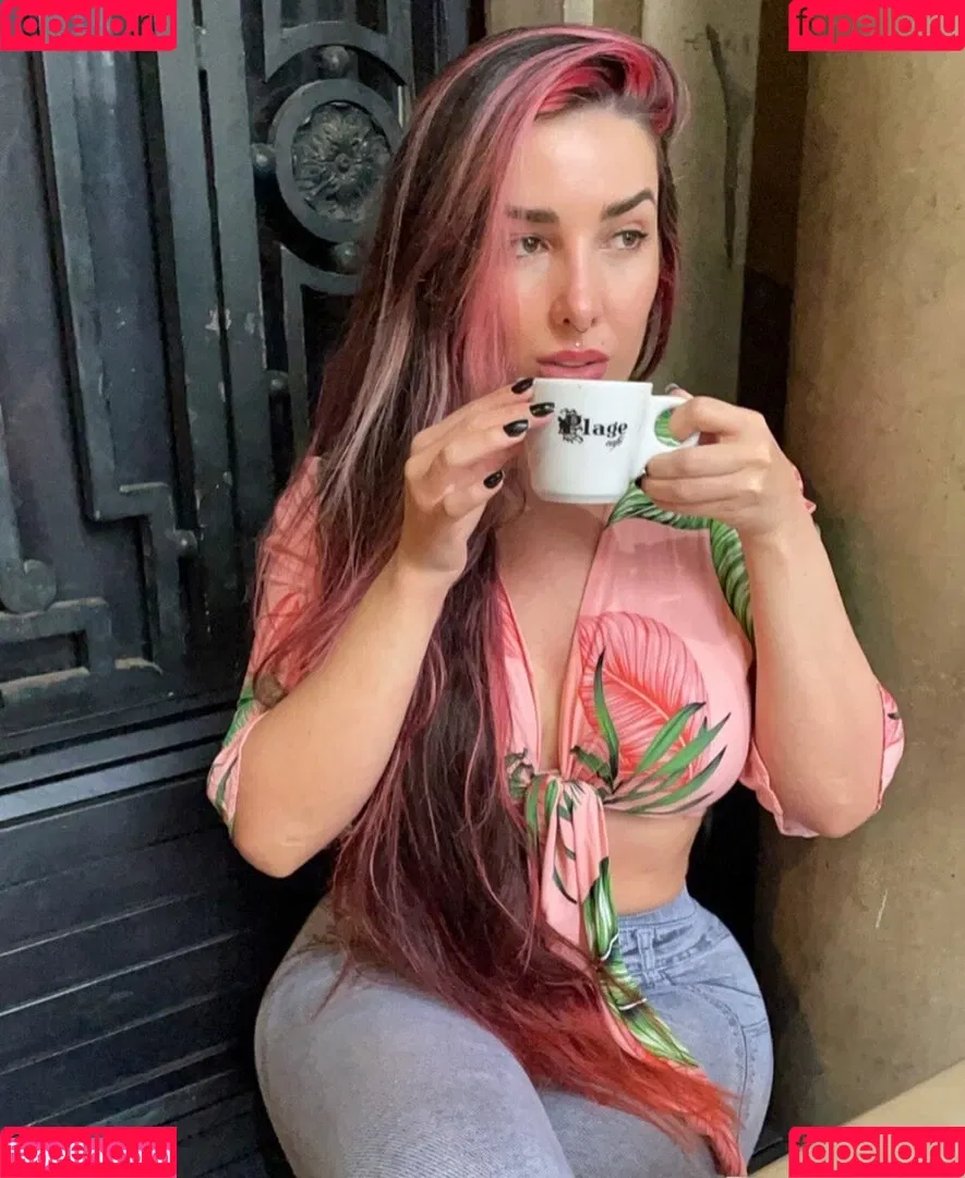 Faby Mendes Onlyfans Photo Gallery 