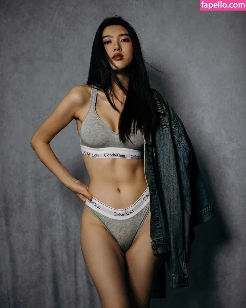 Vivian Lai Onlyfans Photo Gallery 