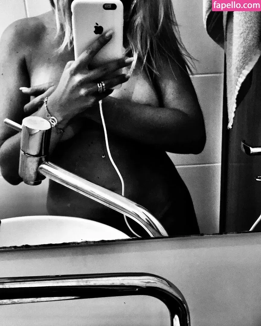 raissa_dm Onlyfans Photo Gallery 